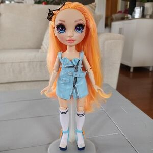 🌈 MGA Rainbow High Poppy Rowan Series 1 Doll Orange Hair Beautiful